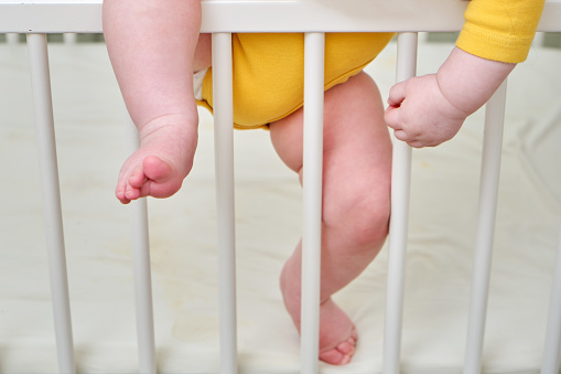 Desde que edad se utiliza la barrera para la cama de bebé?