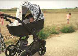 Capazo bebé: una opción versátil para paseos y viajes en familia